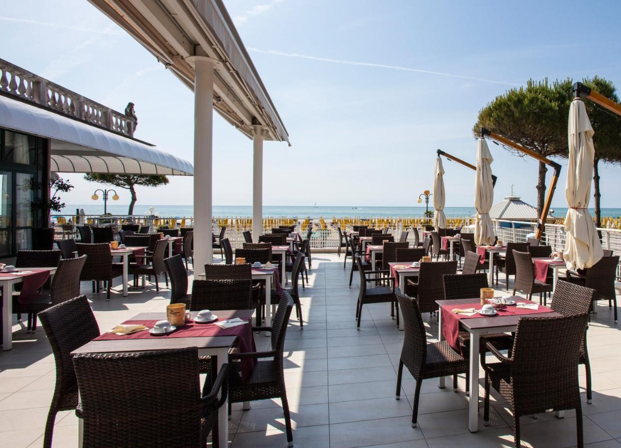 Hotel Carlton Lido di Jesolo Exterior photo